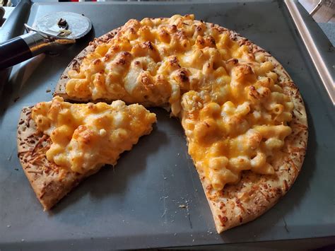Ultimate Comfort Food: Mac and Cheese Pizza.